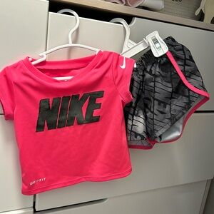 Nike girl infant 2 piece shoes outfit size 12months